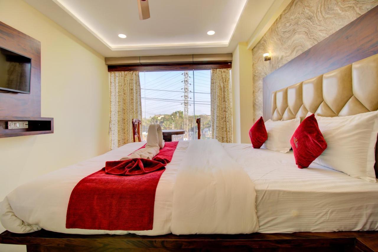 Hotel Samaira Residency,Dombivali Dive Exteriér fotografie