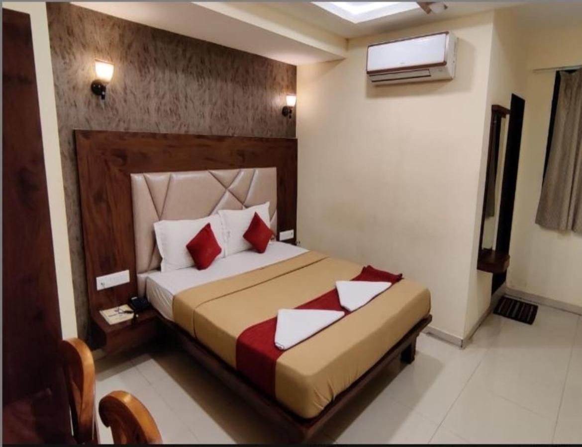 Hotel Samaira Residency,Dombivali Dive Exteriér fotografie